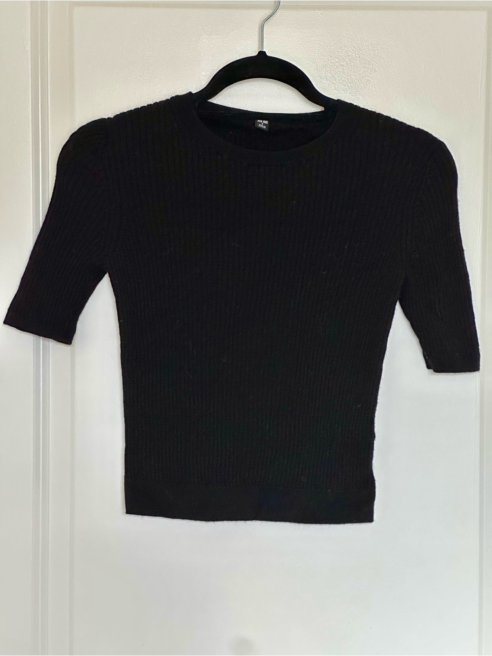 Uniqlo Black Ribbed Short-Sleeve Crewneck Sweater